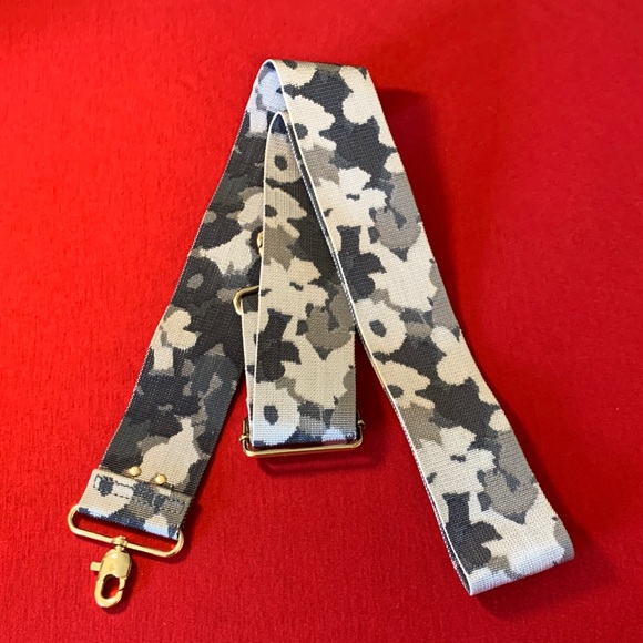 Source Unknown Accessories - New Adjustable Camouflage Guitar Strap with Gold Hardware